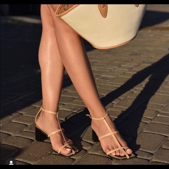 Zara cage sandal, blogger favorite!! - Picture 2 of 4